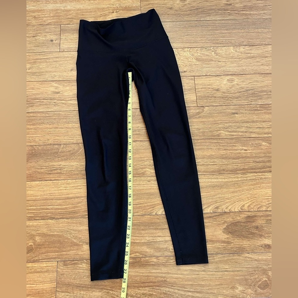 Old Navy Active Black Extra High-Rise Leggings Size Medium